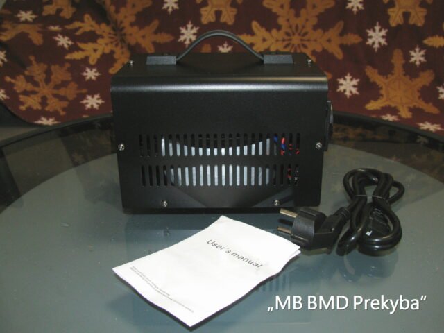 2000 VA įtampos keitiklis Įėjimas: 110 V arba 220 V / Išėjimas: 110 V ir 220 V