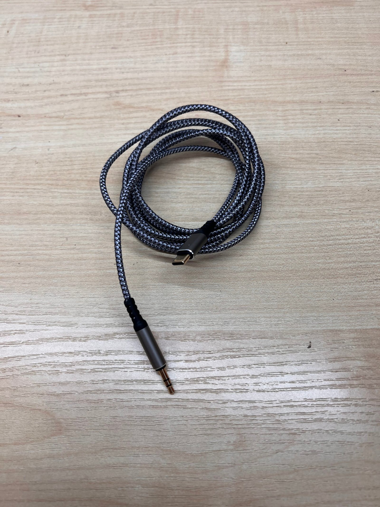 SUCESO USB-C Audio Kabelis 2 m